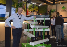 Fred Odenkirchen in front of the booth produced and built by Metazet FormFlex itself. The gutter setup in front, actually a water course, also attracted a lot of attention.
